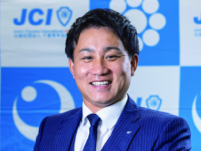 監事 岡部 直樹